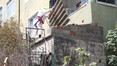 Eyüpsultan Belediyesi’nden Asbest Temizliği Eyüpsultan Belediyesi ilçe genelinde yaptığı tüm çalışmalarda, yurttaşların sağlığını korumak