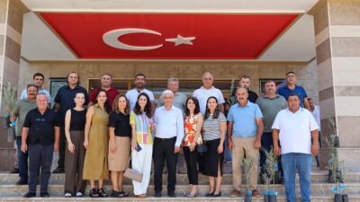 Antalya’da ‘Çevre Dostu Çiftçi Kart’ Projesi Yaygınlaşıyor Antalya Büyükşehir Belediyesi, zirai ilaç ambalaj atıklarını azaltmak amacıyla hayata