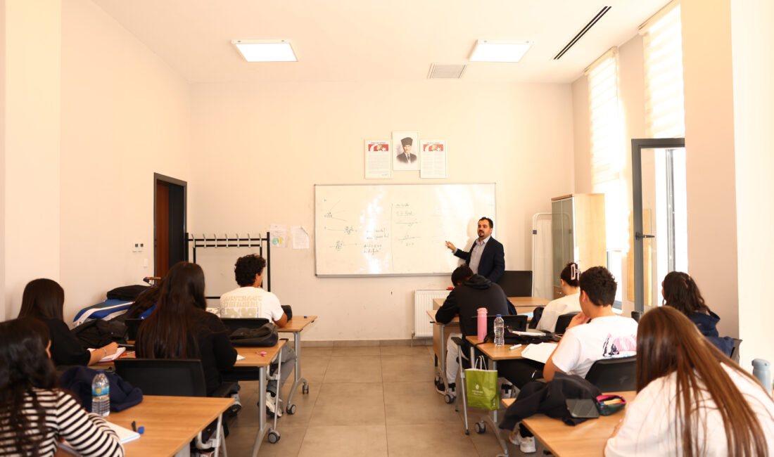 Çankaya Belediyesi Destek Eğitim Merkezleri'nde ücretsiz olarak verilen YKS’ye hazırlık