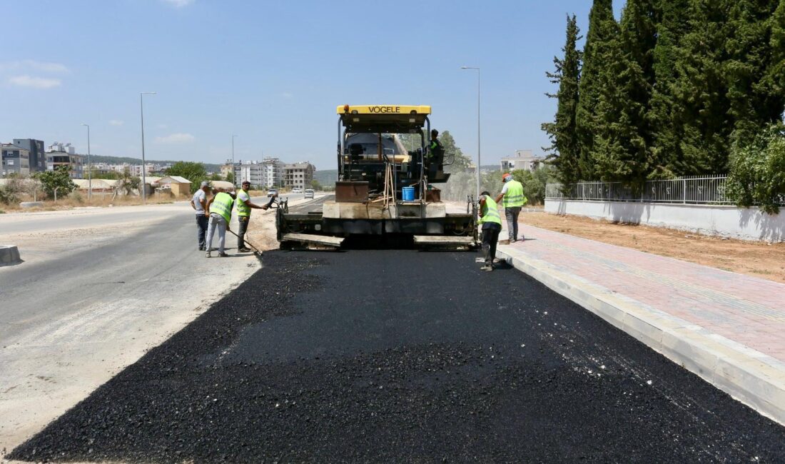 Kepez Belediyesi, Aydoğmuş Mahallesi’nde bulunan Fatih Terim Caddesi ile Karacabey