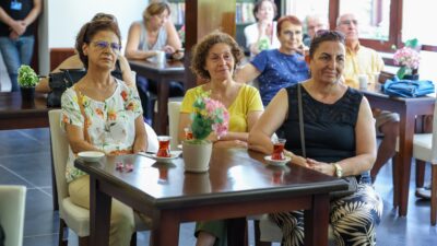 Bakırköy Belediyesi‘nin Ataköy Emekliler Evi’nde düzenlediği “Dengeli Beslen, Sağlıklı Yaşa”