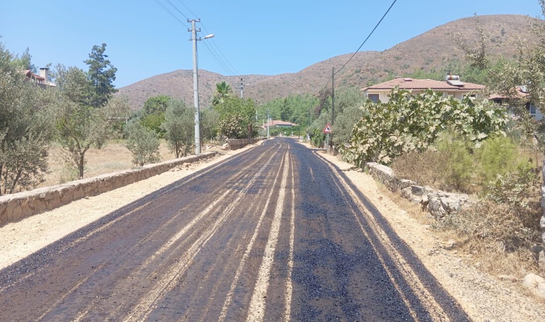 Marmaris Belediyesi, kırsal mahallelerde yaşam kalitesini artırmaya yönelik çalışmalarını
sürdürüyor. Çalışmalar