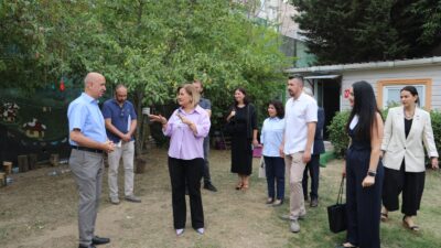 İzmit’te Kamu Malına Çökenlere Geçit Yok İzmit Belediye Başkanı Fatma Kaplan Hürriyet, Turgut Mahallesi’ndeki “Sevgi Tomurcukları