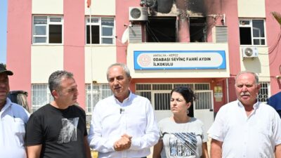 Kepez Belediye Başkanı Mesut Kocagöz, geçtiğimiz günlerde yangın nedeniyle kısmi