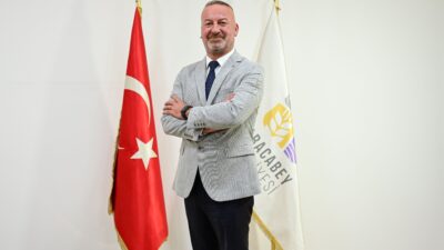 Karacabey Belediye Başkanı Fatih Karabatı, 30 Ağustos Zafer Bayramı’nın 103.