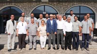 Kemalpaşa Belediye Başkanı Mehmet Türkmen, belediye personeliyle moral ve motivasyon