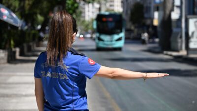 Manisa Büyükşehir Belediyesi, yaz sıcaklarının etkili olduğu bu günlerde, vatandaşların