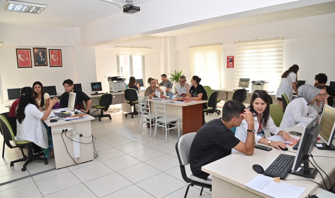 Manisa Büyükşehir Belediyesi, Yükseköğretim Kurumları Sınavı (YKS) tercih döneminde 17 ilçede,