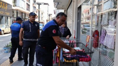 Manisa Büyükşehir’den Ahmetli’de Kaldırım İşgallerine Denetim Manisa Büyükşehir Belediyesi Zabıta Dairesi Başkanlığı ekipleri, Ahmetli ilçesinde kaldırım