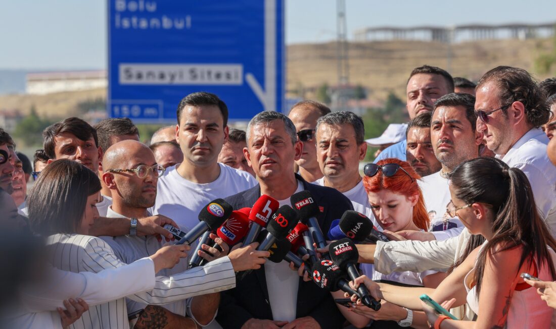 Cumhuriyet Halk Partisi Lideri Özgür Özel, CHP Adana Gençlik Kolları’nın
