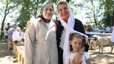 İzmit Belediyesinin eğitimdeki başarısı gururlandırmaya devam ediyor. İzmit Belediyesi Çınar