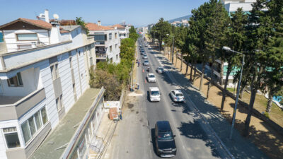 Güzelbahçe Belediyesi İlçenin Ana Arterlerini Yeniliyor Güzelbahçe Belediyesi, kentin önemli ana arterlerine neşteri vuruyor. Siteler Mahallesi’nin
