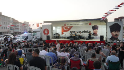 Keçiören Belediyesi‘nin düzenlediği yaz konserlerinin ilki Yükseltepe Mahallesi Pazar Yeri’nde