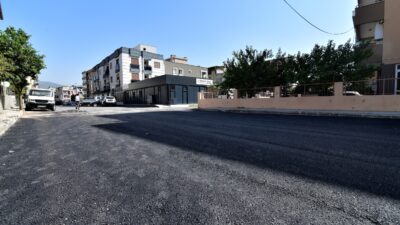 Bornova Belediyesi Fen İşleri Müdürlüğü ekipleri, hem merkezde hem de