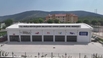 Muğla Büyükşehir Belediyesi’nin hizmete açtığı Erman Şahin Spor Merkezi’ne, açılışından