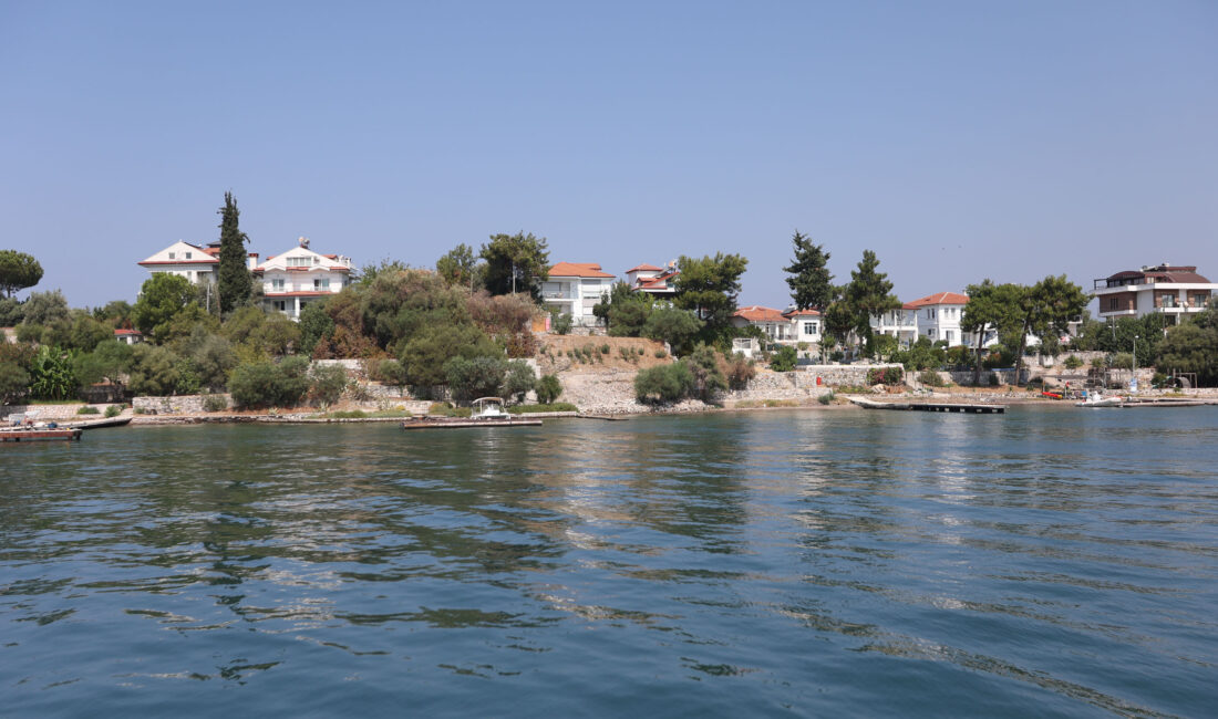 Muğla Büyükşehir Belediyesi, Fethiye’ye yakın konumda yer alan Şövalye
Adası’nda ikamet