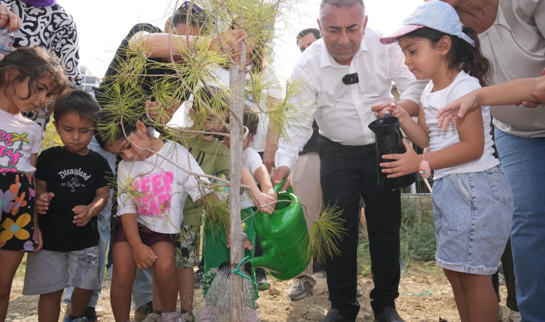 Güngör Geçer, “Ormanlar ciğerlerimiz, çocuklar geleceğimiz.”

 
Güngör Geçer, “Ormanlar ciğerlerimiz,