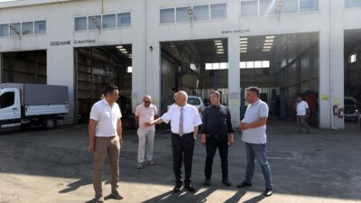 Yenimahalle Belediye Başkanı Fethi Yaşar, belediye bünyesinde bulunan dış birimleri