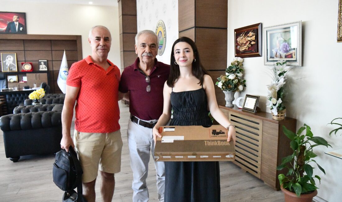Keşan Belediye Başkanı Op. Dr. Mehmet Özcan, Marmara Üniversitesi Tıp