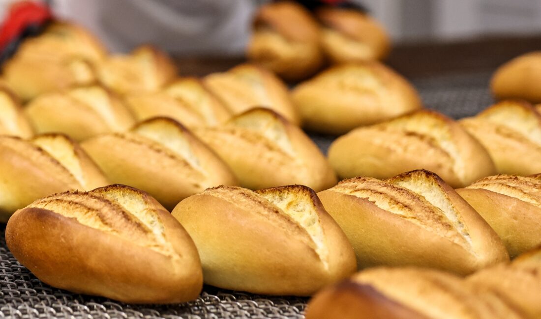 Antalya Büyükşehir Belediyesi’nin halkçı projesi Halk Ekmek ürün çeşitliliği, kalitesi