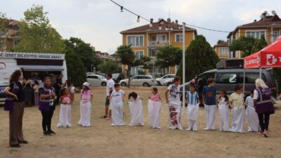 İzmit Belediyesi’nin mahallelerde düzenlediği geleneksel oyun etkinliklerinin sıradaki durağı Yahya