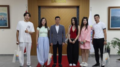 Kazak Sosyal Medya Fenomenleri, Marmaris’te Marmaris ile Kazakistan arasındaki kültürel ve turistik bağlar güçleniyor. DJ