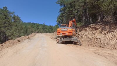 Eskişehir Kırsalda Ulaşım Rahatlıyor: Mihalıççık’ta Yol Çalışması Eskişehir Büyükşehir Belediyesi, kent merkezindeki çalışmalarının yanı sıra
kırsal ilçelerde de