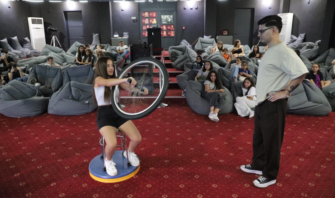 Gültepe Atatürk Spor Tesisi'nde Yaz Spor Okulu'na katılan çocuklara özel