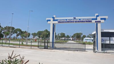 Antalya Belediyesi’nden Karavan Tutkunlarına Müjde: Volkan Konak Karavan Park Antalya Büyükşehir Belediyesi, karavan turizmine yönelik yatırımlarına bir yenisini daha