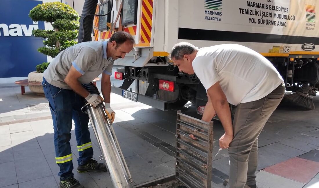 Marmaris Belediyesi, yaklaşan yağmur mevsimi öncesinde mazgal, ızgara ve dere
yataklarında