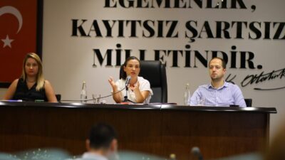 Efes Meclisinde Gündem: Yayalaştırma Projesi ve İşgaliye Efes Selçuk Belediyesi Ağustos Ayı Meclis Toplantısı’nın ilk oturumu tamamlandı.