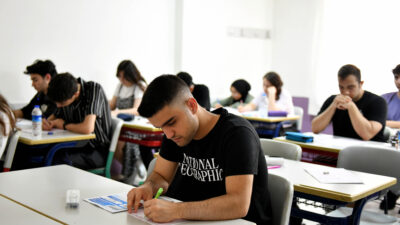 Muratpaşa Belediyesi’nin, yılı yüzde 95’lik başarı ile tamamlayan, gençleri ücretsiz