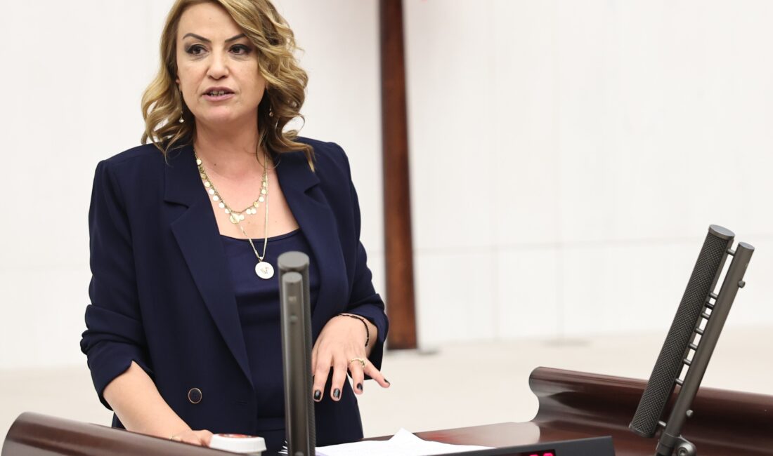 Çocuklarımızın birçok sıkıntı ile adeta yaşam mücadelesi verdiğinin altını çizen