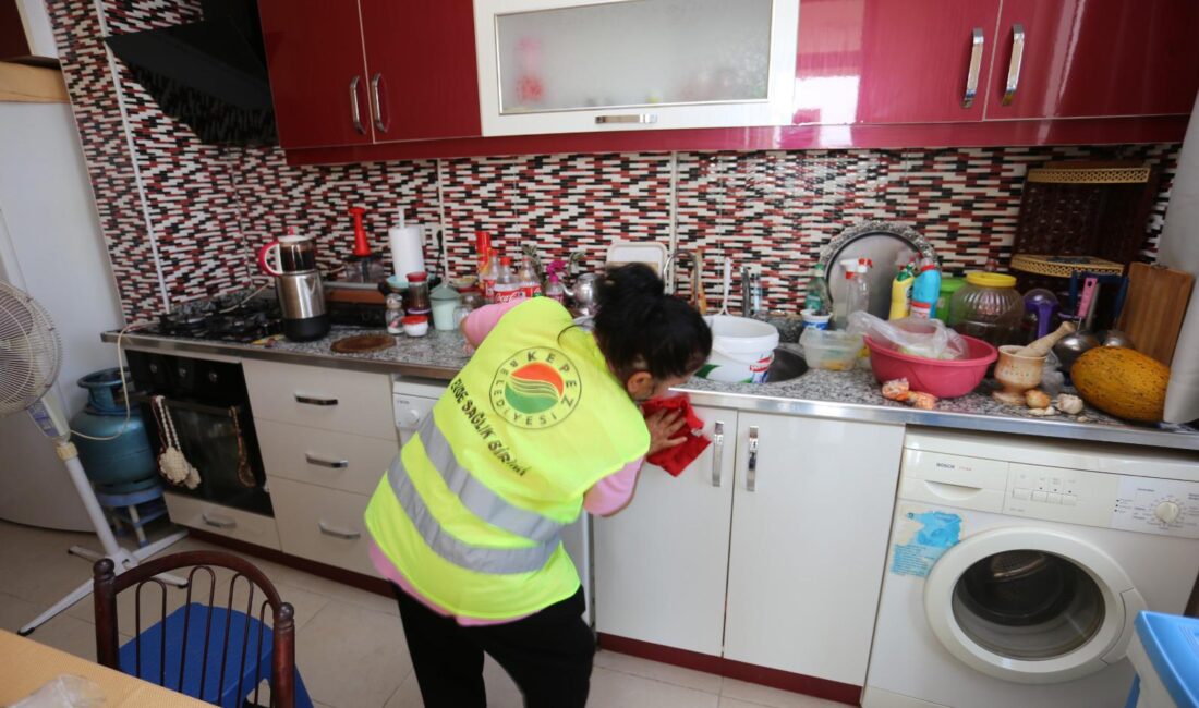 Kepez Belediyesi, yaşamını yalnız sürdüren ve yürüme zorluğu yaşayan 50