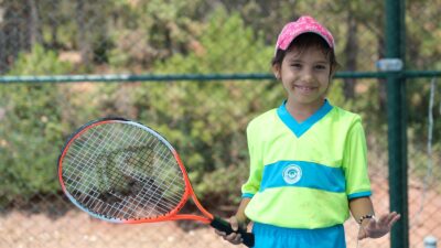 Odunpazarı Belediyesi’nin geleneksel hale getirdiği Yaz Spor Okulları, bu yıl