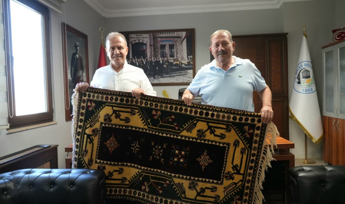 Mersin Büyükşehir Belediye Başkanı ve Türkiye Belediyeler Birliği Başkan Vekili