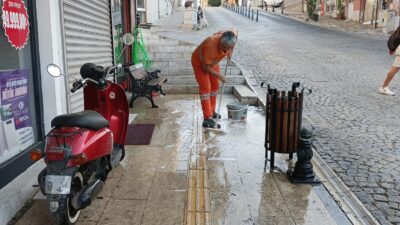 Milas Belediyesi’nden Temizlik Seferberliği Milas Belediyesi ilçe merkezinde başlattığı genel temizlik çalışmalarını tüm hızıyla