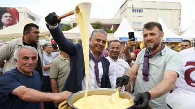 Muratpaşa’dan Memlekete Selam: Yöreler Renkler Festivali Başlıyor Antalya Muratpaşa Belediyesi’nin bu yıl 9’uncusunu düzenlediği Yöreler Renkler Festivali,