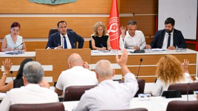 Bornova Belediyesi Ağustos Ayı Meclis Toplantısı’nda kadın ve çocuklara yönelik