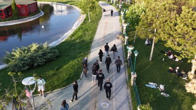 Eskişehir Zabıta Ekipleri Kurallara Uymayana Göz Açtırmıyor Eskişehir Büyükşehir Belediyesi Zabıta ekipleri, kent genelinde çevre temizliğini ve