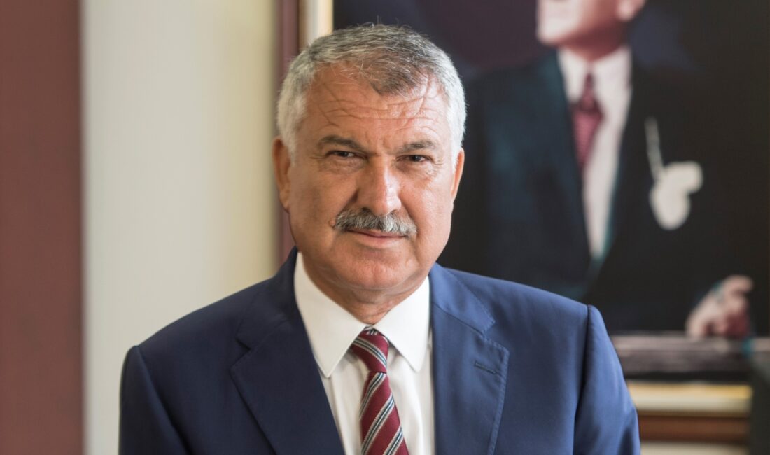 Tutuklanan ve görevden uzaklaştırılan Adana Büyükşehir Belediye Başkanı Zeydan Karalar,