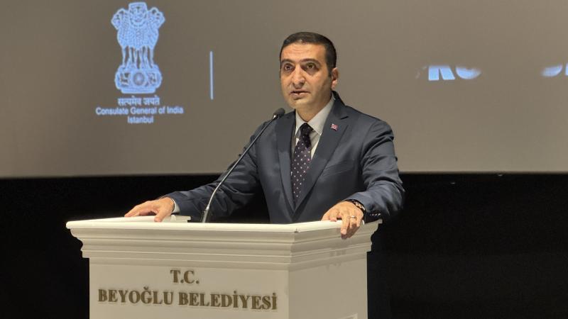 İstanbul Büyükşehir Belediyesi’ne yönelik bir yolsuzluk soruşturması kapsamında, aralarında Beyoğlu