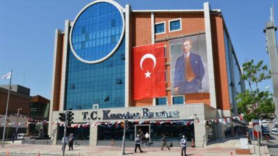 “Karabağlar Belediyesi olarak, pazarcı esnafımızdan alınan katı atık bedeli konusuyla