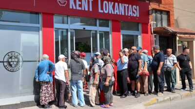 İzmir’de 200 gram ekmek 15 liraya satılırken Buca Belediyesi’nin Kent