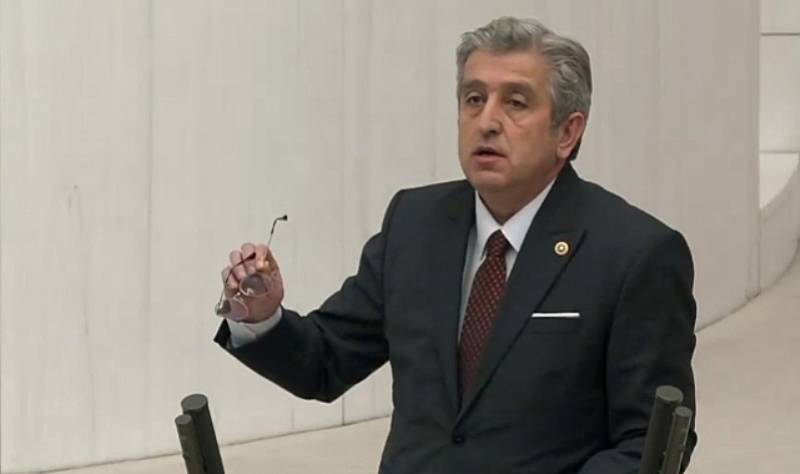 CHP Samsun Milletvekili Murat Çan,  30 Ağustos Zafer Bayramı dolayısıyla