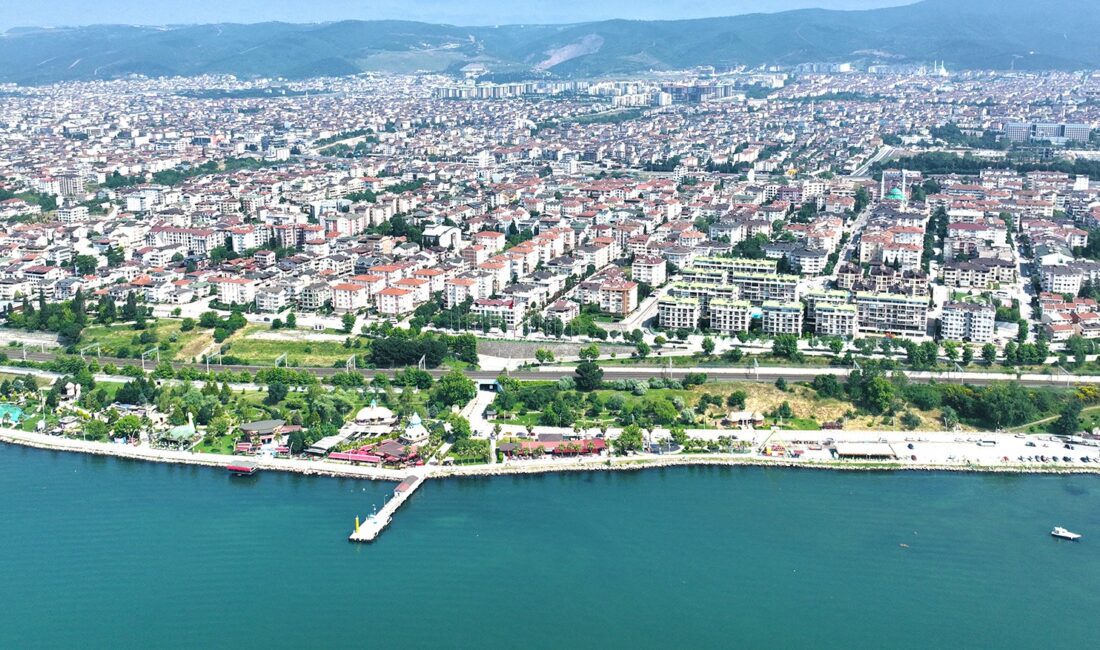 Derince Belediyesi'nin bu yıl 5-6-7 Eylül tarihleri arasında düzenleyeceği Plaj