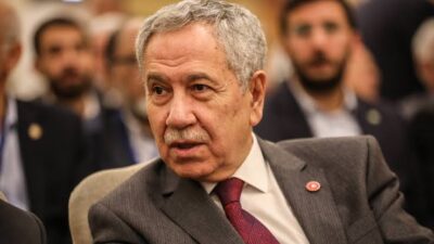 22. Dönem Türkiye Büyük Millet Meclisi (TBMM) Başkanı Bülent Arınç,