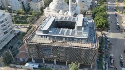 Türkiye’nin dört bir yanından Mersin’e üniversite eğitimi sebebiyle gelen kız