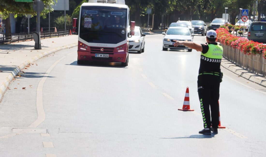Ulaşım Hizmetleri Müdürlüğü’ne bağlı Trafik Zabıta ekiplerinin yaptığı denetimlerde; şoförlerin