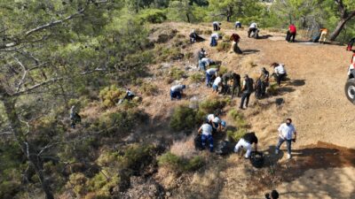 “Temiz Fethiye” Kampanyası Devam Ediyor Fethiye Belediyesi, çevre duyarlılığını artırmak ve kent genelinde temizlik bilincini
yaygınlaştırmak